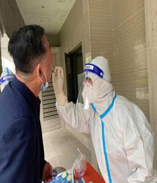 【民呼我应,代表有约】连轴转的“大白”——槐荫区人大代表王司菊