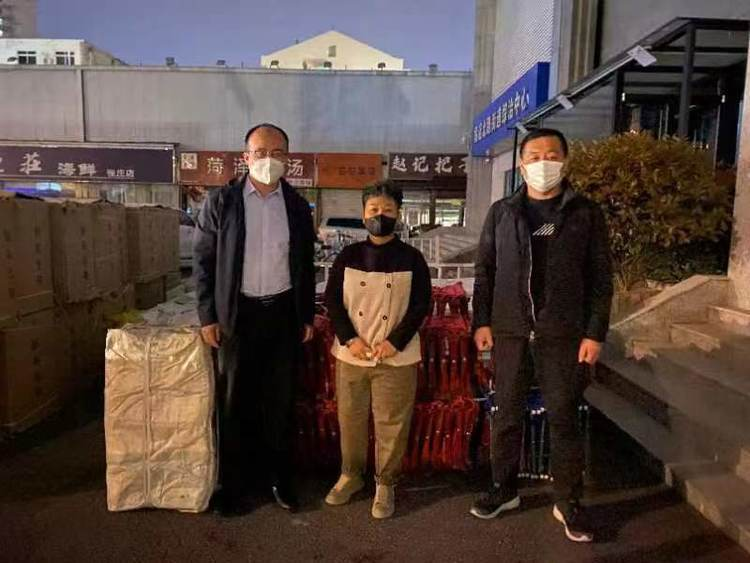 【民呼我应,代表有约】物资“派送员”——槐荫区人大代表谢芳