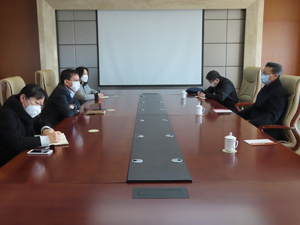 区人大常委会主任孟宪伟走访济南华联商厦集团股份有限公司