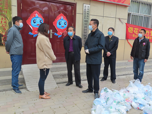 区人大常委会主任孟宪伟主持召开主任会议、走访慰问市派槐荫区进社区工作组