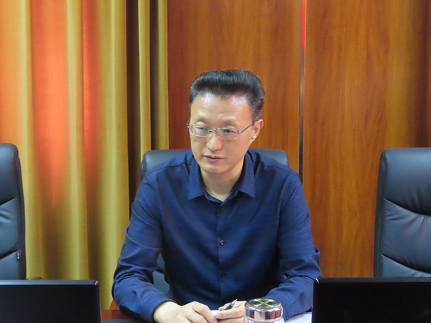 区人大常委会主任会议听取区烟草专卖局贯彻执行《烟草专卖法》情况的报告
