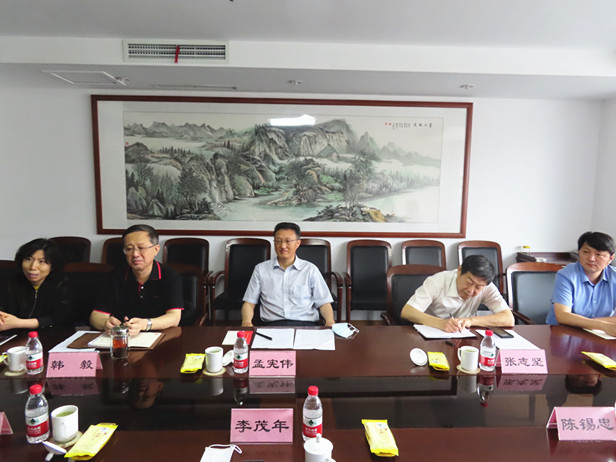 区人大常委会主任孟宪伟带队调研驻区企业