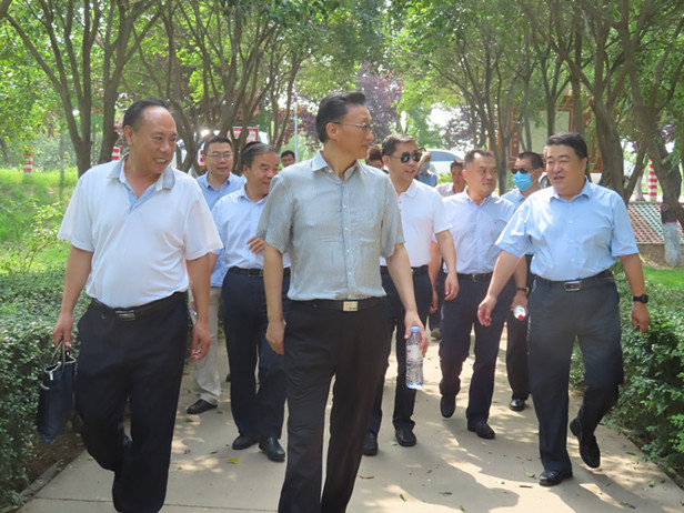加强沿黄生态环境保护 促进沿黄周边区域高质量发展