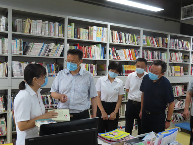 区人大常委会视察全区公共文化服务体系建设情况