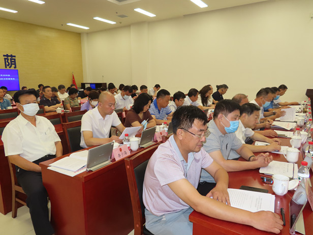 区十八届人大常委会召开第29次会议