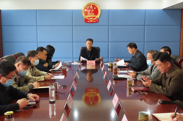 区人大常委会党组组织学习中国共产党第十九届中央委员会第五次全体会议公报