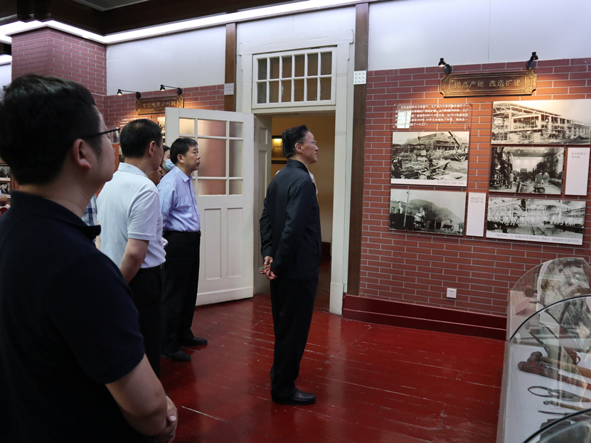 区人大常委会机关党支部组织党员干部走进“济南铁路大厂”厂史馆开展党史学习教育活动