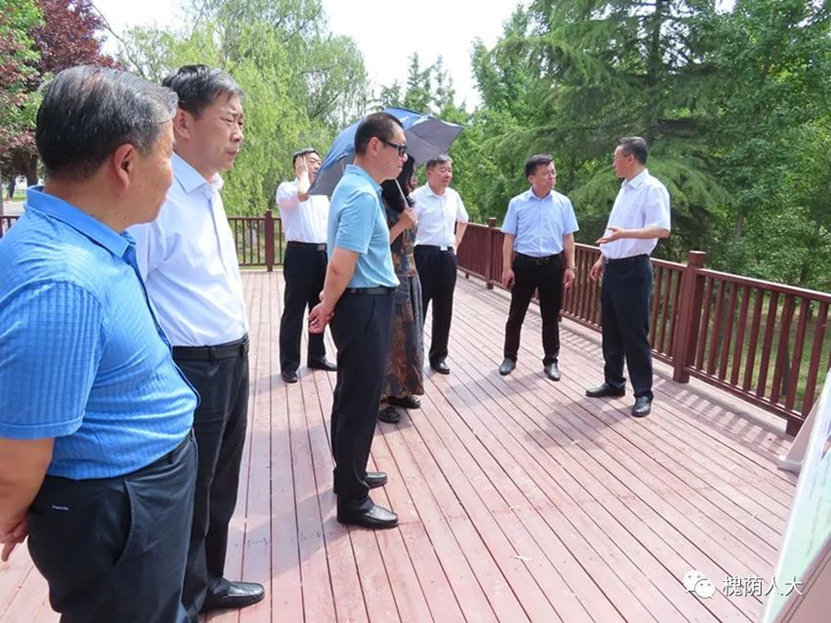 区人大常委会主任会议察看黄河防汛和生态环境保护工作开展情况