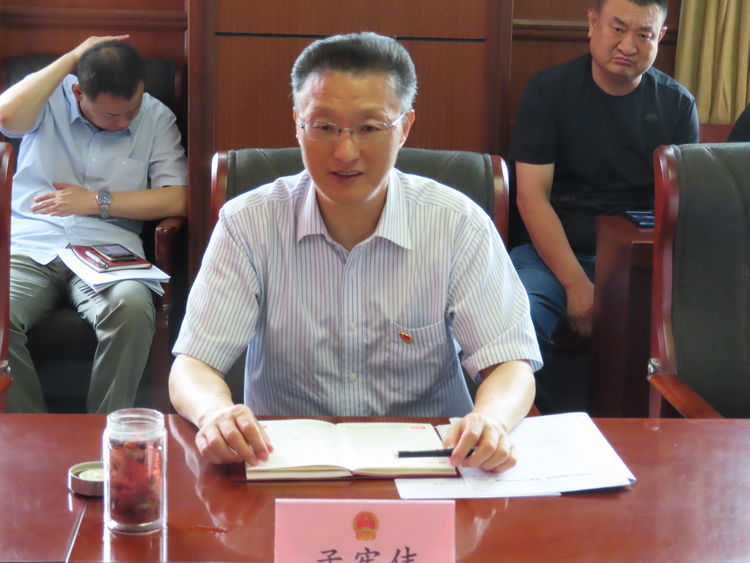 区人大常委会机关党支部学习习近平“七一”重要讲话精神