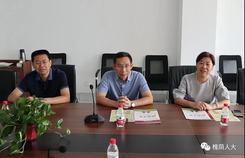 行走美丽校园,致敬辛勤园丁 ——孟宪伟主任走访慰问槐荫区医学中心实验学校