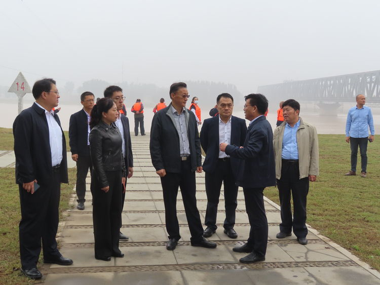 落实防汛责任,筑牢防汛堤坝,确保黄河防汛万无一失——孟宪伟主任实地察看黄河防汛工作