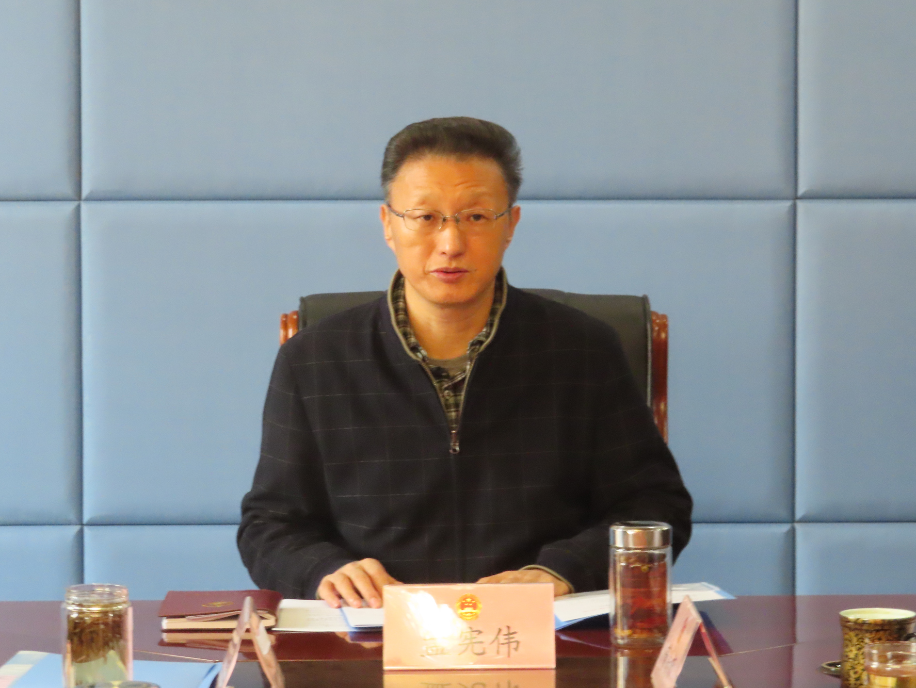 区人大常委会主任会议听取全区财政收入和税收收入工作报告