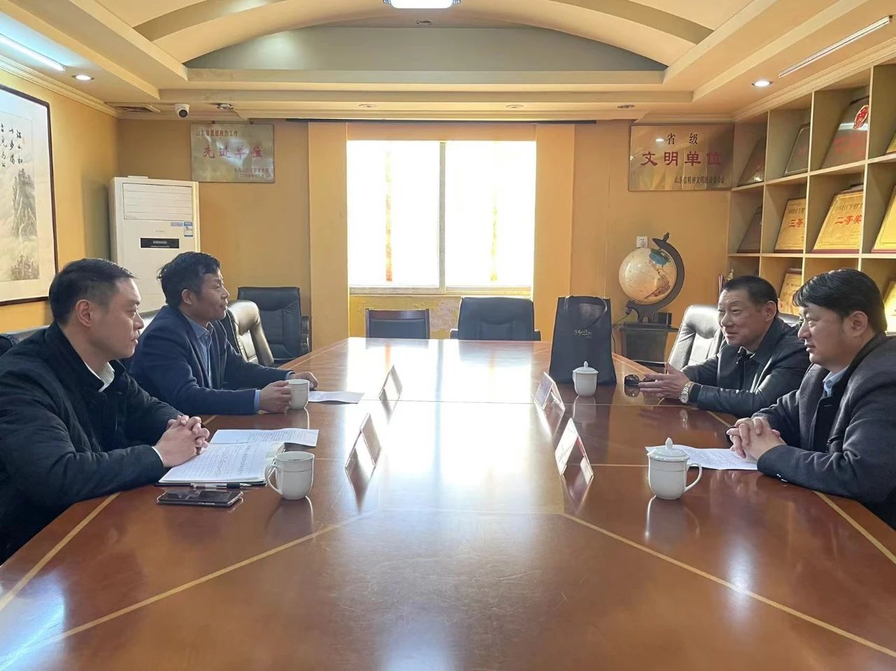 区人大常委会主任和各位副主任带队督导调研全区换届选举工作