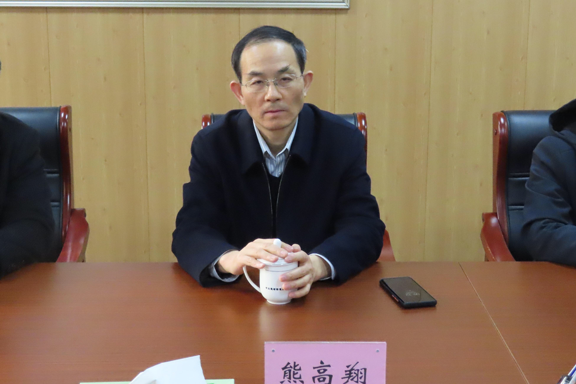 区人大常委会主任熊高翔带队到中大槐树街道督导核酸检测演练准备工作