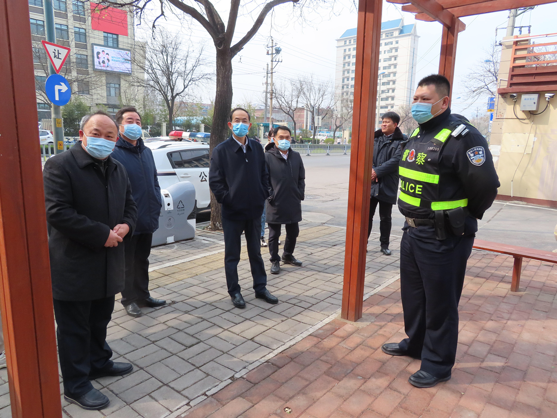 区人大常委会主任熊高翔带队到中大槐树街道督导核酸检测演练准备工作