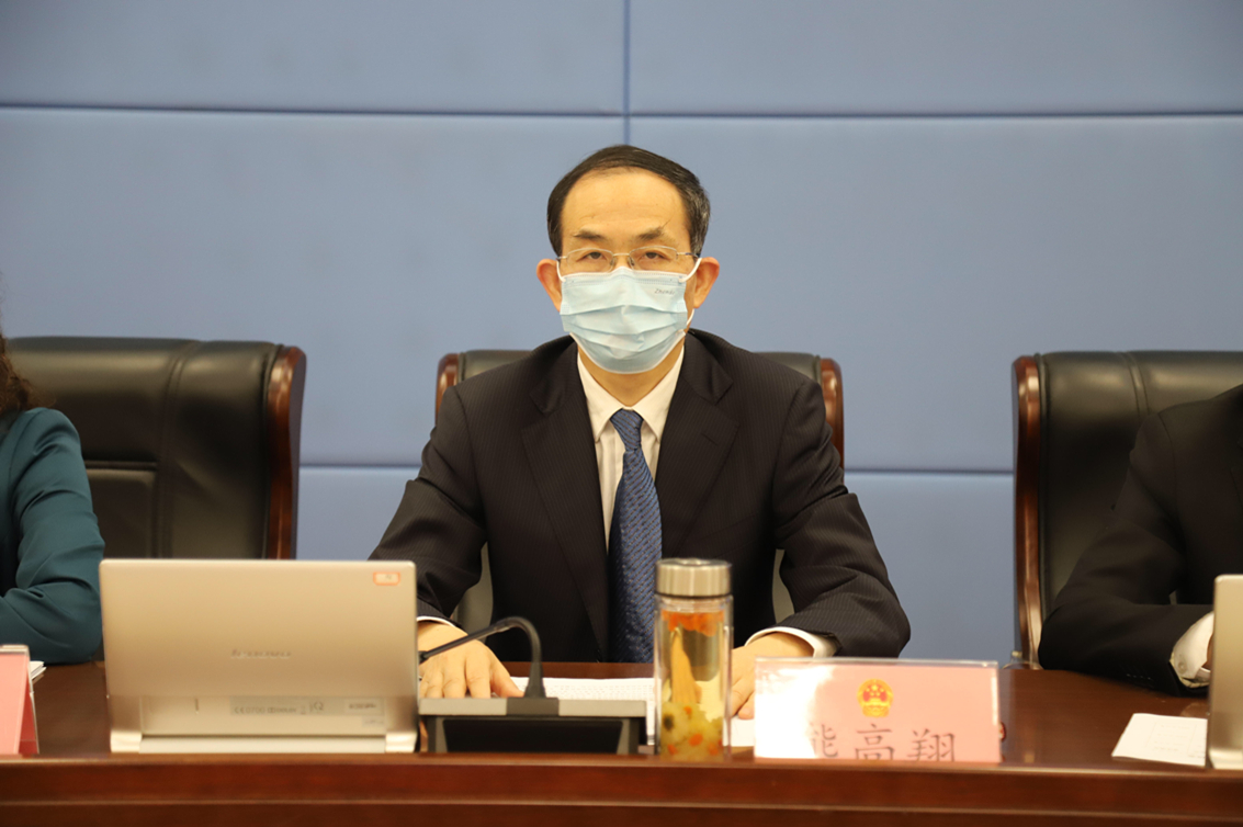 区十九届人大常委会召开第二次会议