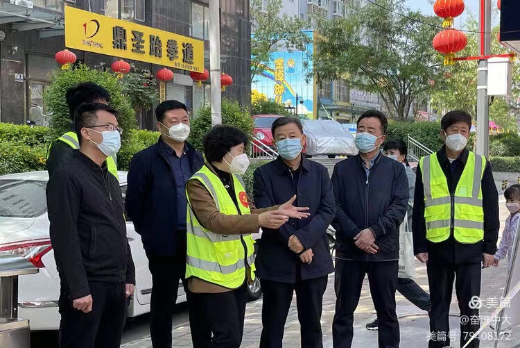 【民呼我应，代表有约】同心协力 共克时艰——区人大机关党员干部用心坚守战“疫”一线