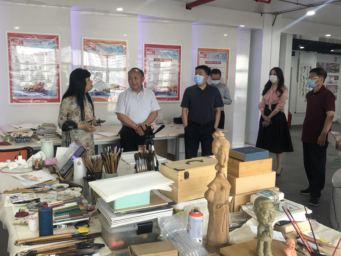 【民呼我应 代表有约】助力“文化兴” 专委在行动——区人大教科文卫委员会走访调研重点文化企业