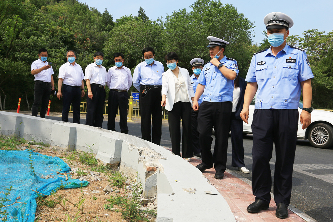 【民呼我应，代表有约】区人大监察和司法委员会调研全区道路交通管理及交警大队政法队伍教育整顿成果工作