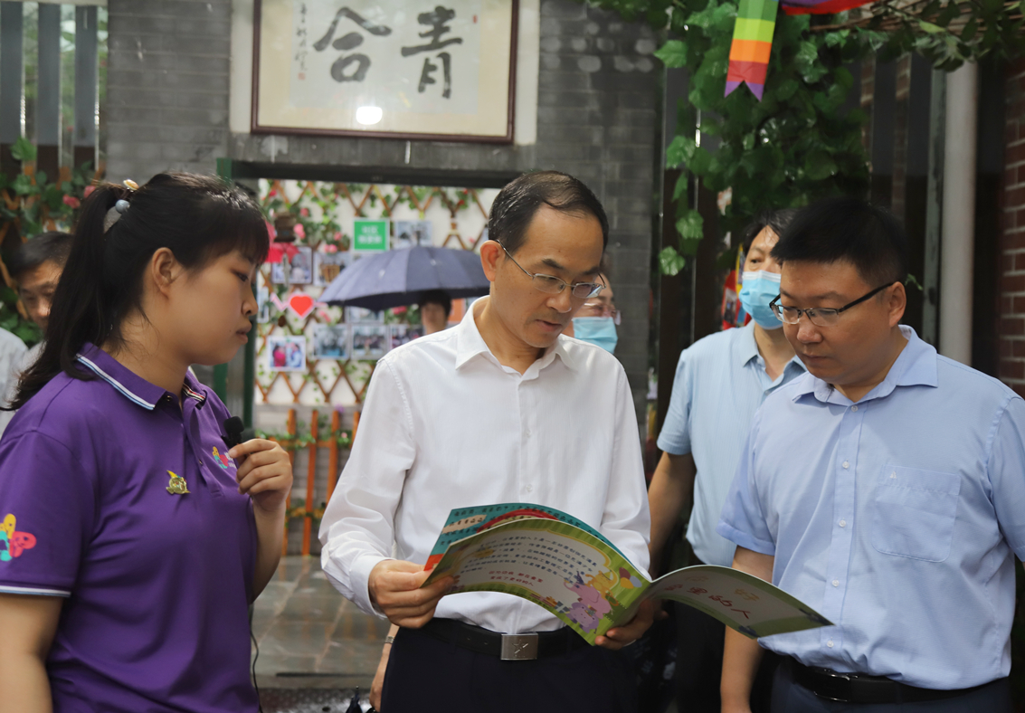 区人大常委会视察全区贯彻实施《中华人民共和国残疾人保障法》情况 听取区政府制造业发展情况报告