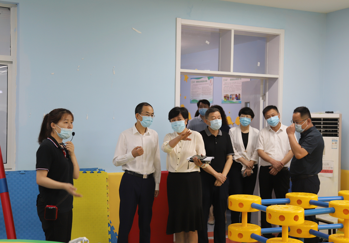 区人大常委会视察全区贯彻实施《中华人民共和国残疾人保障法》情况 听取区政府制造业发展情况报告