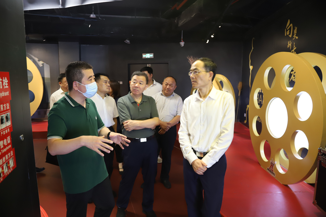 区人大常委会主任会议察看省级全域旅游示范区创建工作 听取全区贯彻落实济南市垃圾分类管理条例情况报告