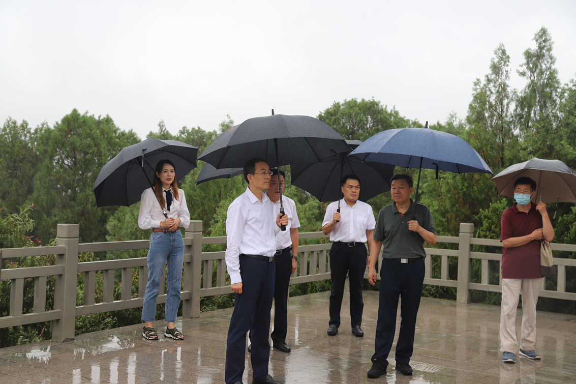 区人大常委会主任会议察看省级全域旅游示范区创建工作 听取全区贯彻落实济南市垃圾分类管理条例情况报告