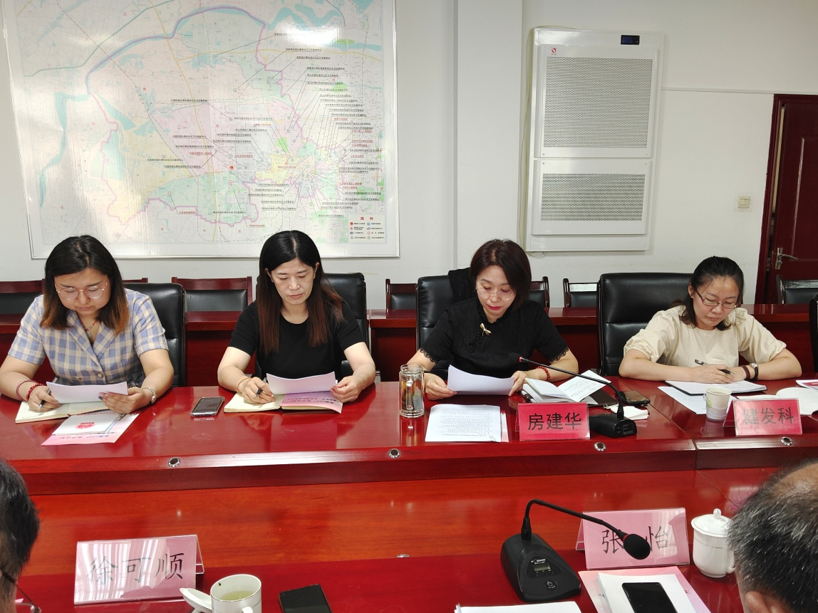 区人大教科文卫委员会调研全区老年人权益保障贯彻落实情况