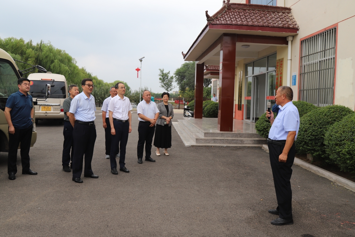区人大常委会主任熊高翔带队考察学习沂南县人大代表及乡村振兴工作