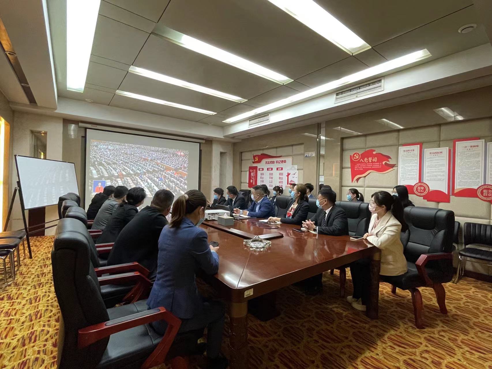 共话新时代,合力谱新篇——区人大常委会机关干部与区人大代表热议党的二十大胜利召开(一)