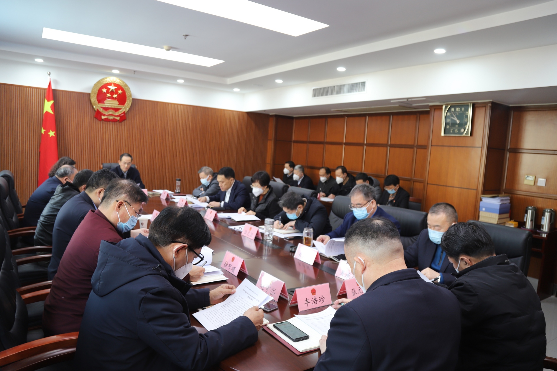区人大常委会党组举行理论学习中心组集体学习