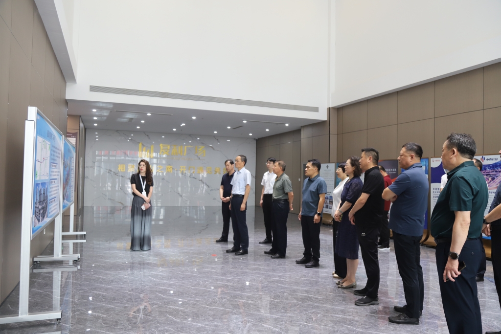区人大常委会视察全区城市更新和基层警务工作