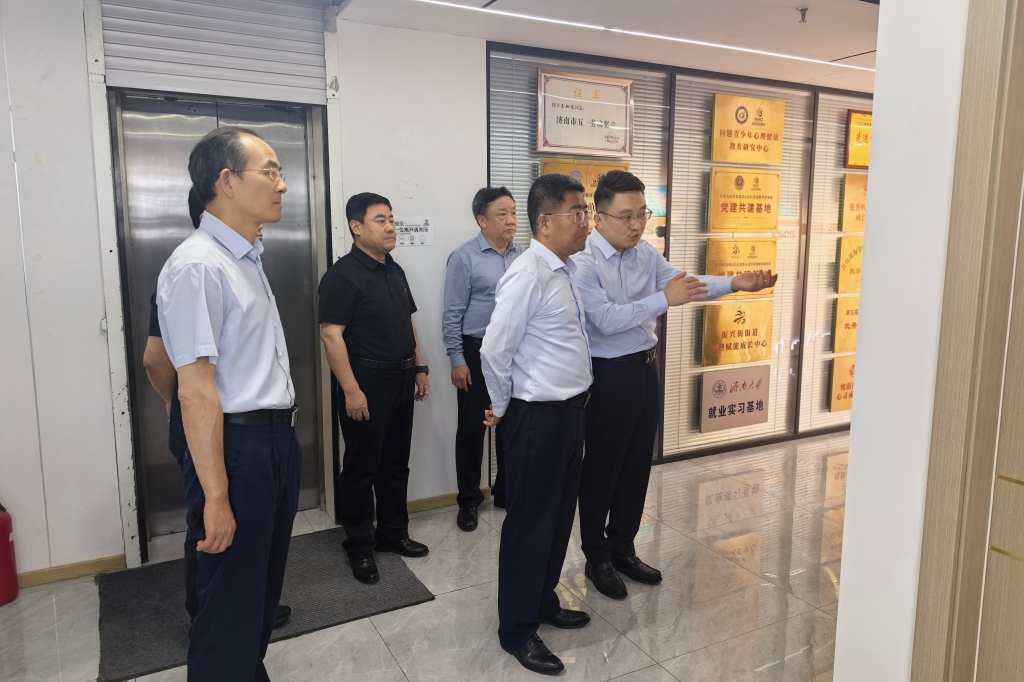 市人大常委会副主任朱玉明到槐荫区联系服务民营企业