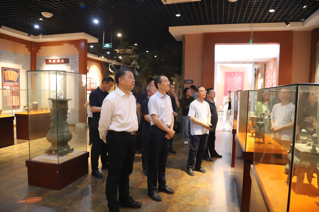 区人大常委会联合市人大代表第十小组赴聊城开展“聚焦文旅融合，赋能省会高质量发展”专题调研