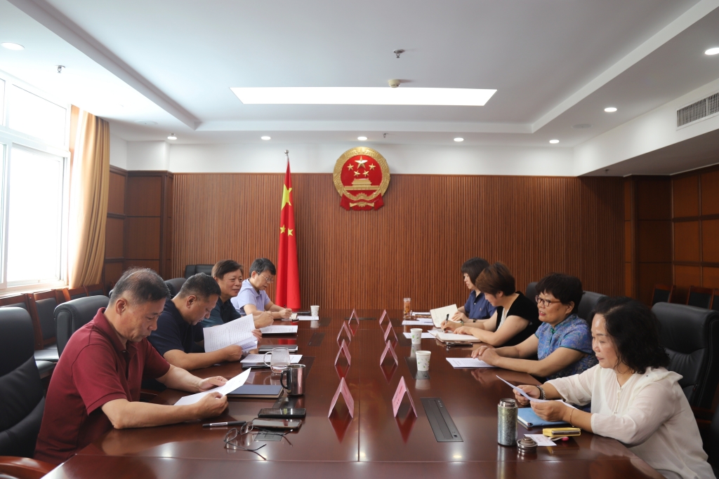 区人大常委会副主任肖波开展接待代表活动