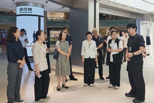 市人大常委会法工委到槐荫区开展《济南市单用途预付卡管理条例（草案）》立法调研