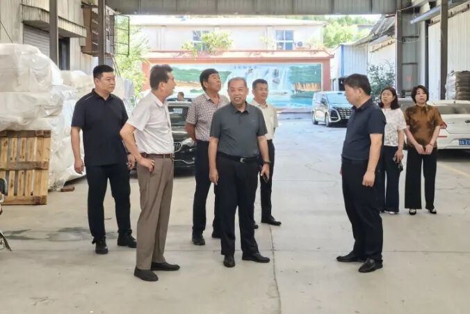 深入园区察实情 履职担当促发展——区人大常委会副主任尹强开展接待代表活动