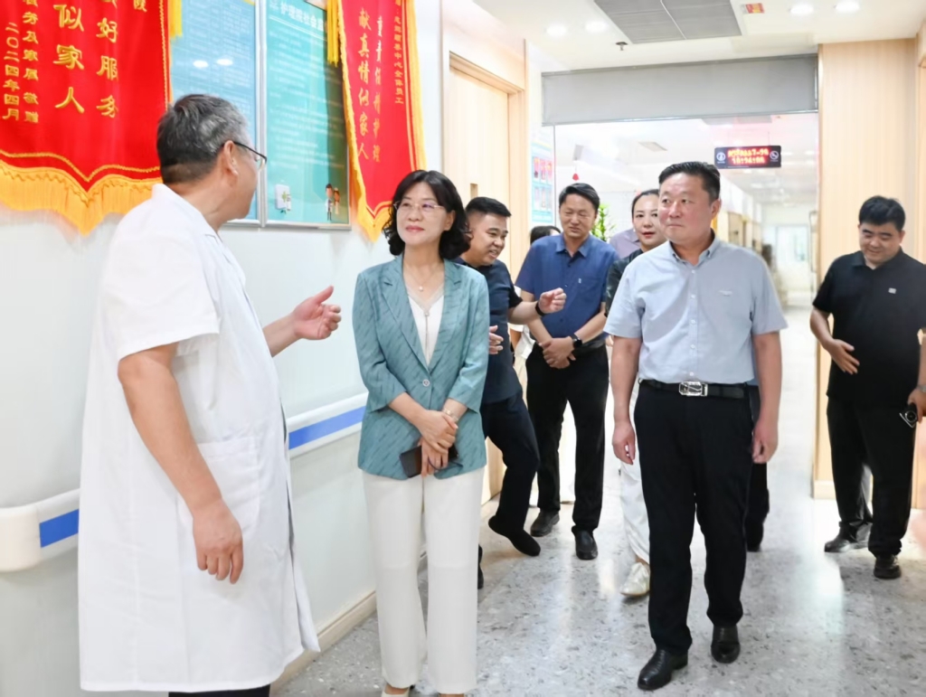 槐荫区人大常委会副主任刘莹莹开展接待代表活动