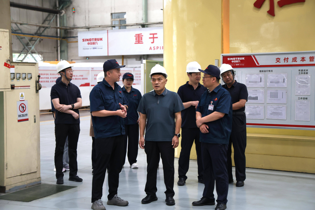 朱庆胜副主任到腊山地区开展集中联系代表活动