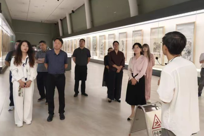 刘莹莹副主任到张庄路地区开展集中联系代表活动